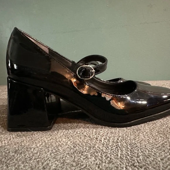 Rachel Zoe Black Patent Leather Heels - Picture 4 of 6